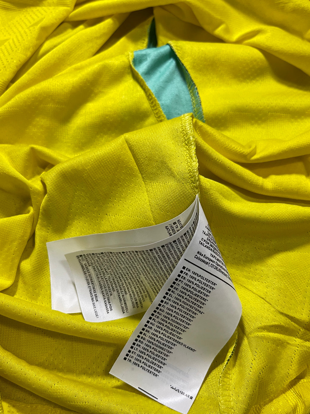 Camiseta Brasil Copa do Mundo 2026 Amarela | Jogador Premium (Modelo Vazado)